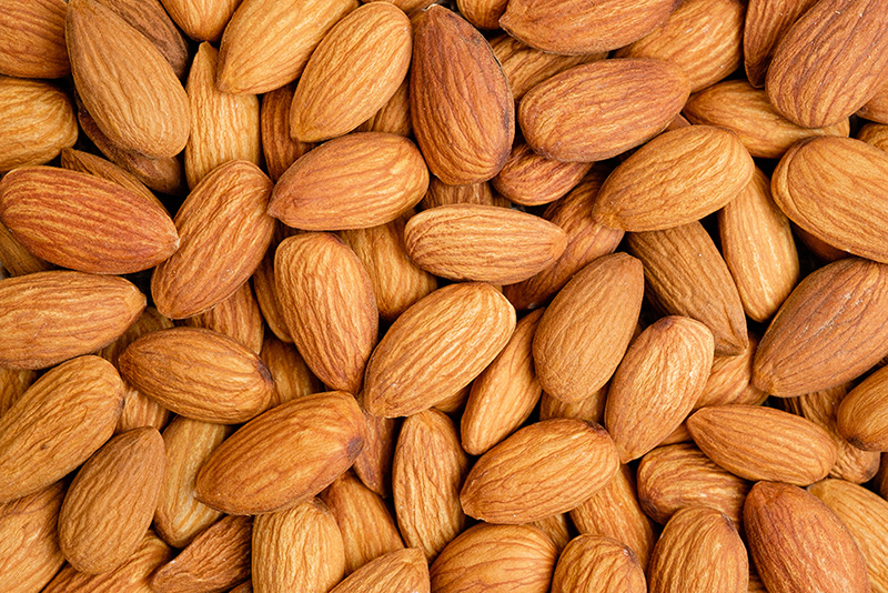 Äpfel, Nuss und Mandelkern